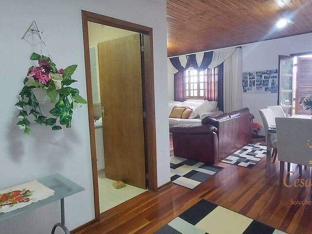 Apartamento para Venda em Campos do Jordão - 1