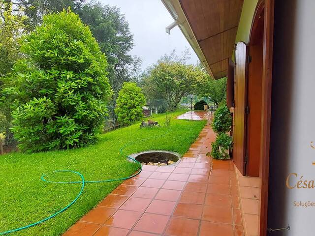 Casa para Venda em Campos do Jordão - 4