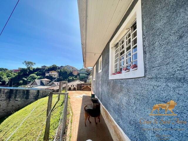 Casa para Venda em Campos do Jordão - 2