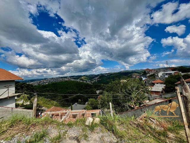 Casa para Venda em Campos do Jordão - 2