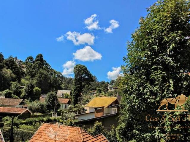 Casa para Venda em Campos do Jordão - 2