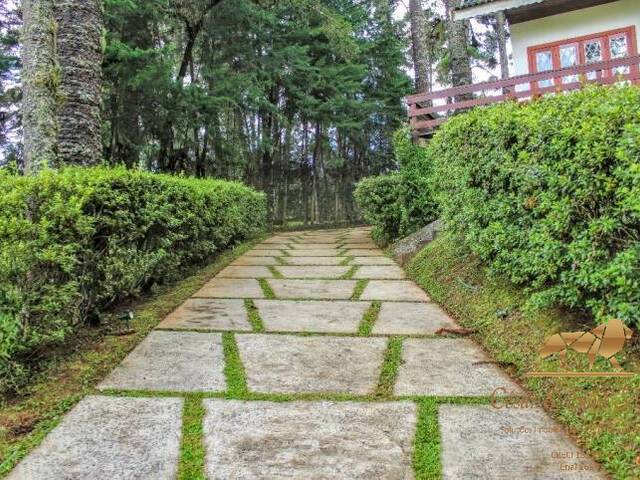 Casa para Venda em Campos do Jordão - 1